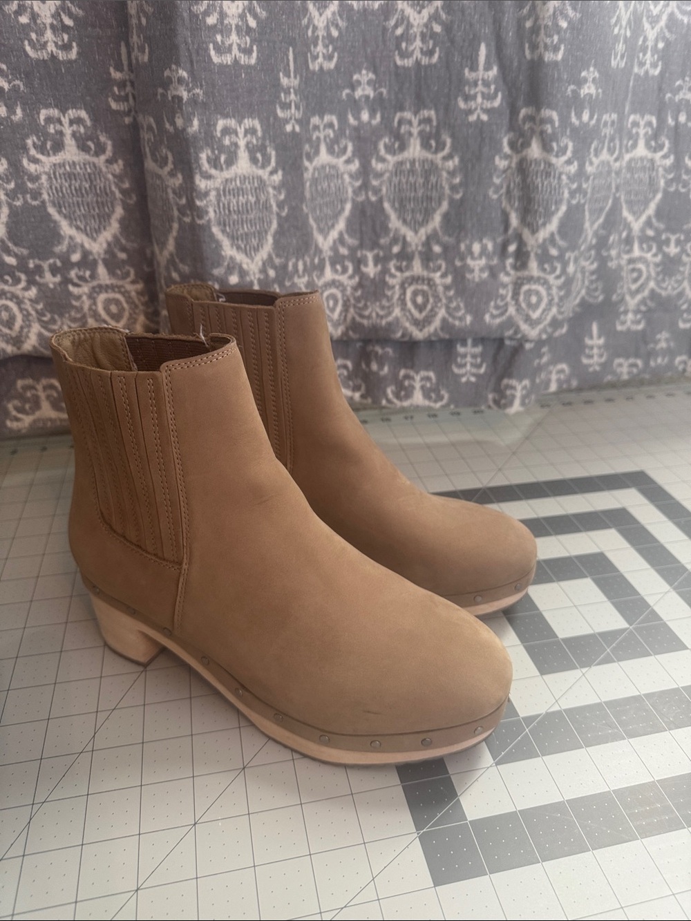 LOFT Tan Suede Ankle Clog Booties